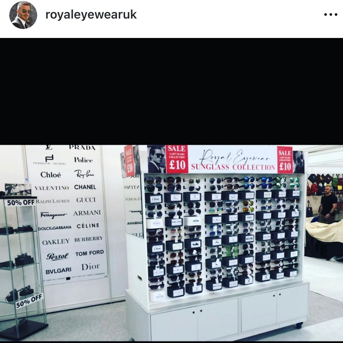Show stand